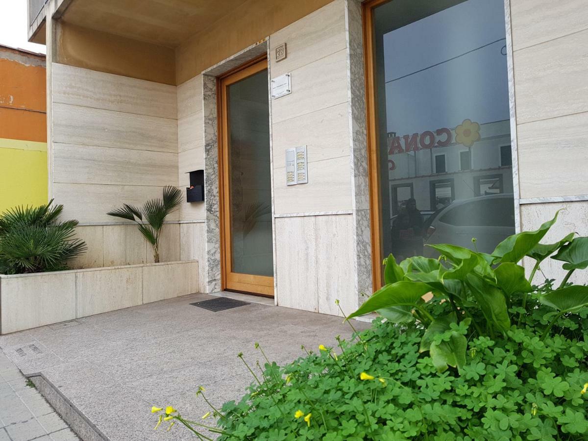 Giuly Home One Cabras Exterior photo