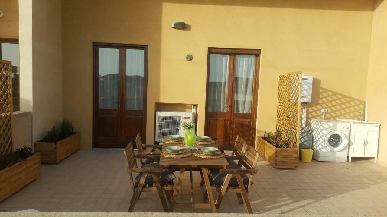 Giuly Home One Cabras Exterior photo